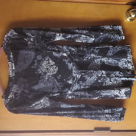 Nine West velour/crushed velvet top size S - Picture 5 of 5